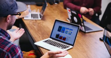 Create a niche website & monetise website traffic. Explore niche website business startups, niche website online business ideas & niche website opportunities.